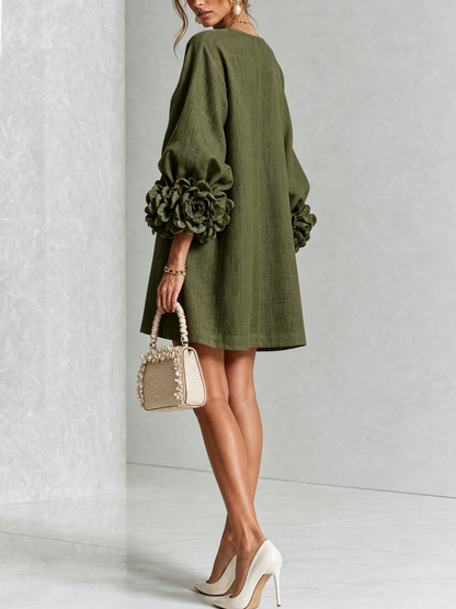 Amara | Robe Mini Élégante à Boutons Floraux