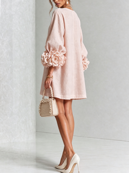 Amara | Robe Mini Élégante à Boutons Floraux