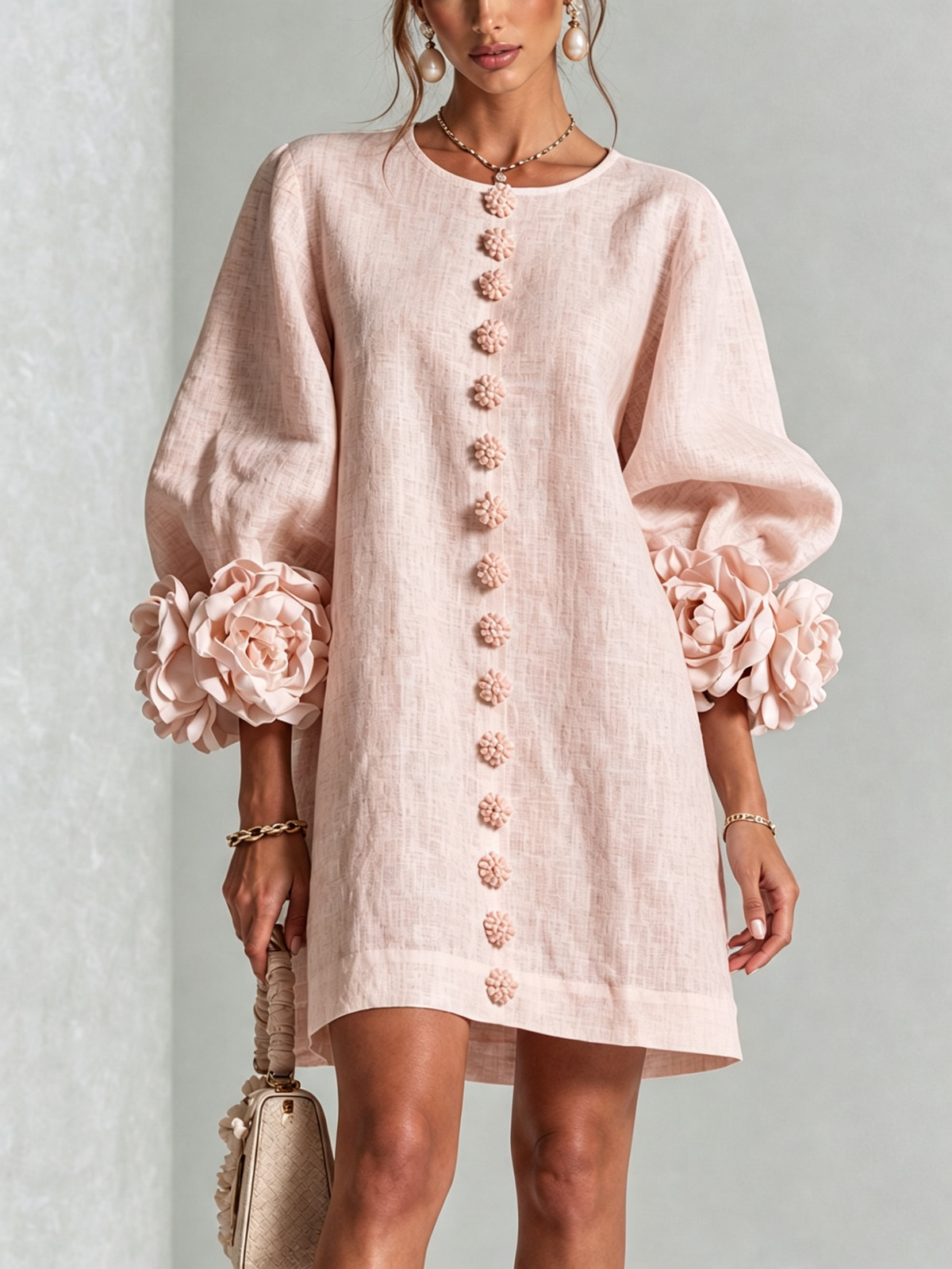 Amara | Robe Mini Élégante à Boutons Floraux