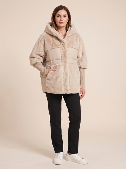 Ombeline | Manteau Patchwork à Capuche en Fausse Fourrure - Beige